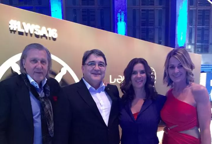 Vedete la premiera filmului „Alice în Ţara Oglinzilor”