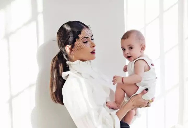 Cum arată Anne Hathaway la scurt timp după ce a devenit mămică