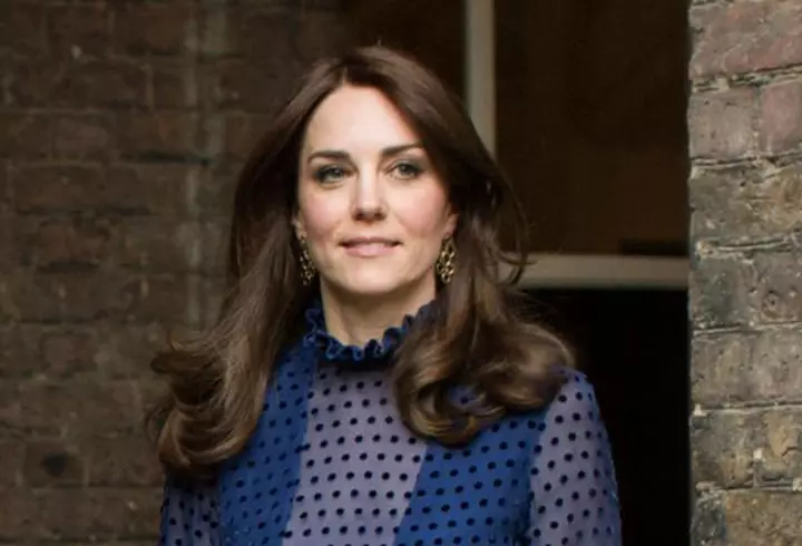 Blake Lively – O mămică stylish. În 3 ţinute perfecte la New York