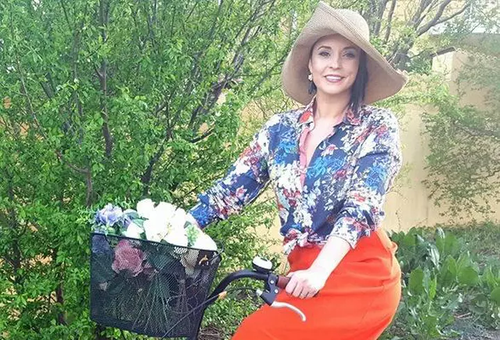 Blake Lively – O mămică stylish. În 3 ţinute perfecte la New York