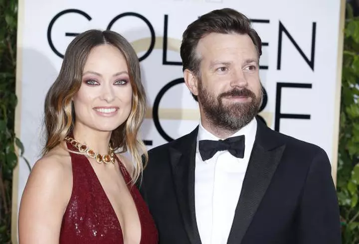 Prinţul George – Fotografie de familie alături de Regina Elisabeta a II-a, Prinţul Charles şi Prinţul William