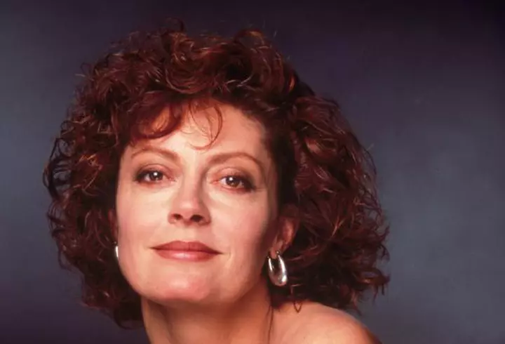 Blake Lively – O mămică stylish. În 3 ţinute perfecte la New York