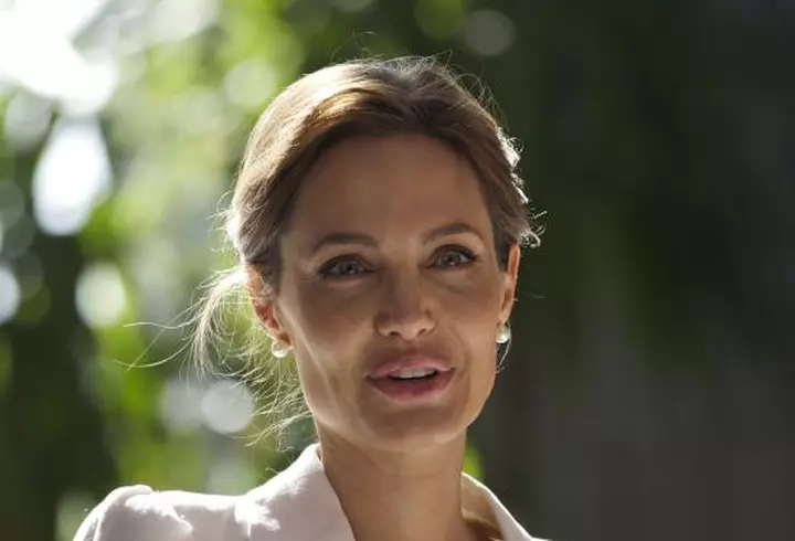 Cum arată Anne Hathaway la scurt timp după ce a devenit mămică