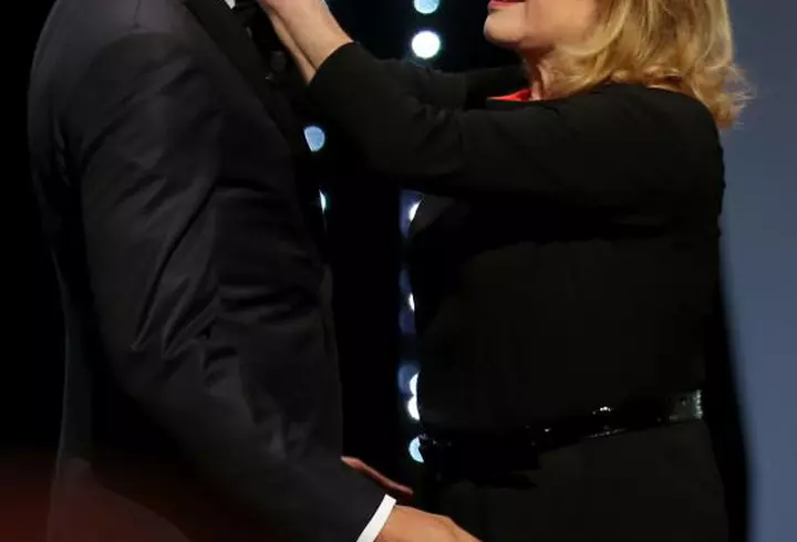 Cum arată Anne Hathaway la scurt timp după ce a devenit mămică