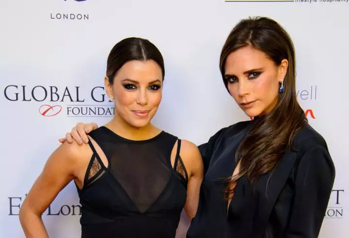 Adela Popescu a născut un băieţel de nota 10