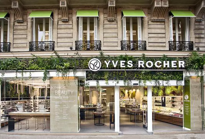 Adela Popescu, cu breton. Cum explică această schimbare de look