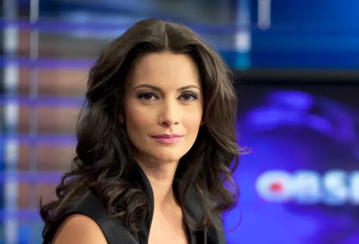 Adela Popescu, cu breton. Cum explică această schimbare de look