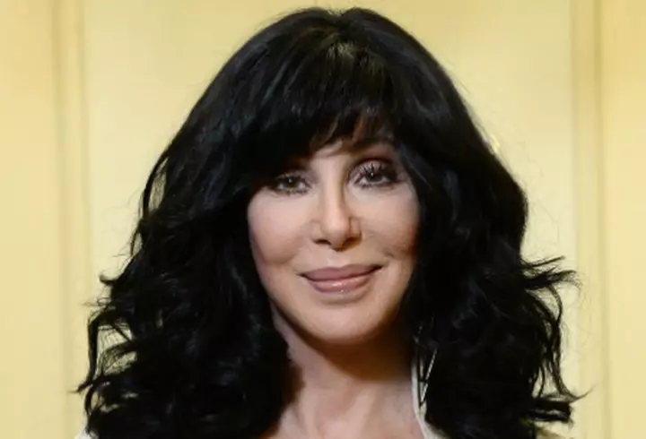 Adela Popescu a născut un băieţel de nota 10