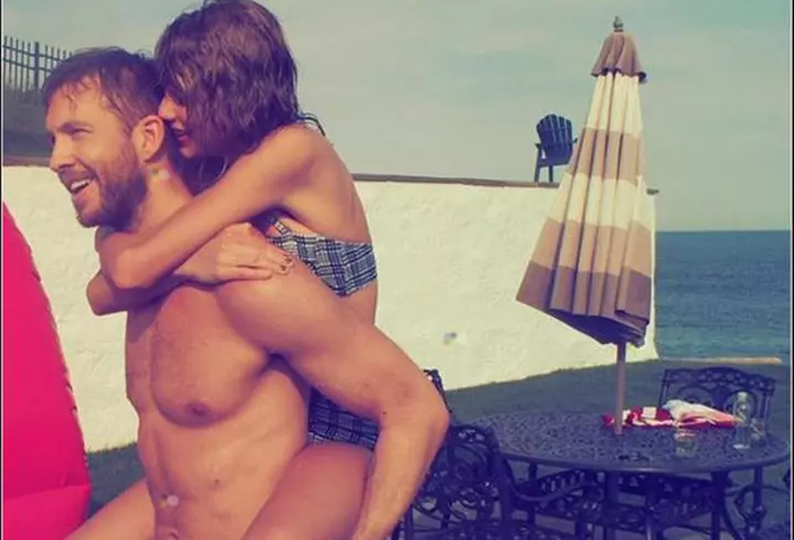 Adela Popescu a născut un băieţel de nota 10