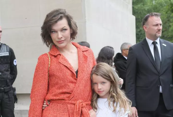 Vedetele s-au întrecut în eleganţă la Muzeul Național de Artă al României