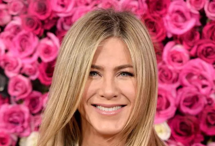 Cât de bine arată Giulia după două sarcini!