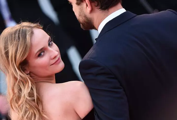 Prinţul Harry regretă ca nu a putut vorbit despre moartea mamei sale