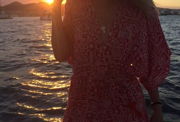 Adela Popescu, cu breton. Cum explică această schimbare de look