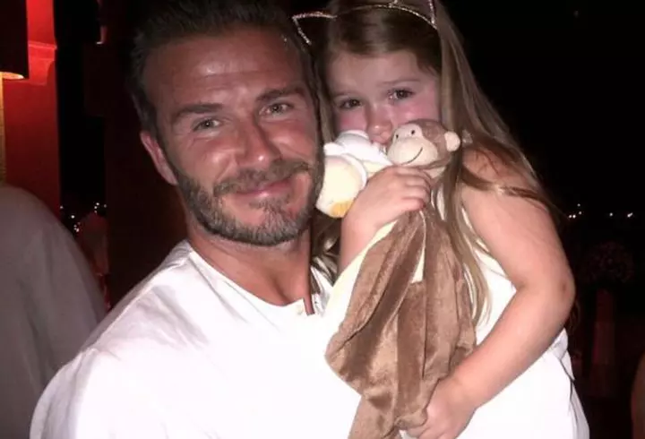 Cât de bine arată Giulia după două sarcini!