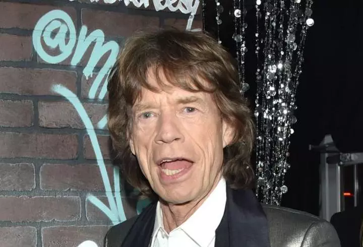 Prinţul Harry regretă ca nu a putut vorbit despre moartea mamei sale