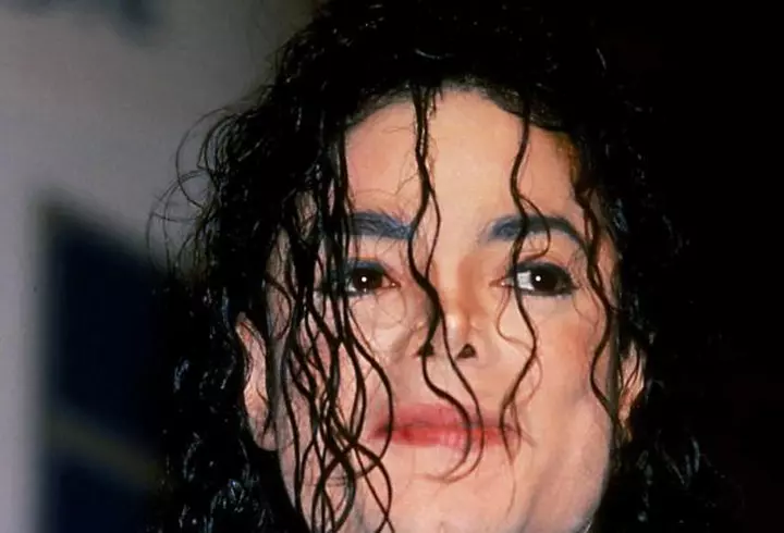 Prinţul Harry regretă ca nu a putut vorbit despre moartea mamei sale