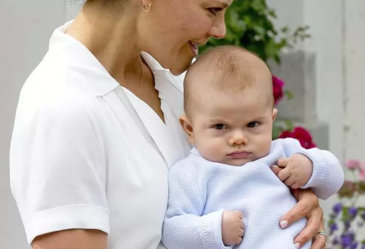 Prinţul Harry regretă ca nu a putut vorbit despre moartea mamei sale