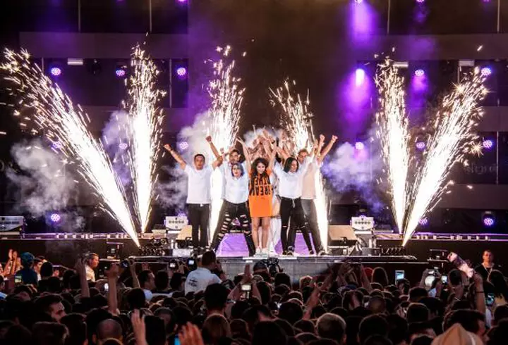 Vedetele s-au întrecut în eleganţă la Muzeul Național de Artă al României