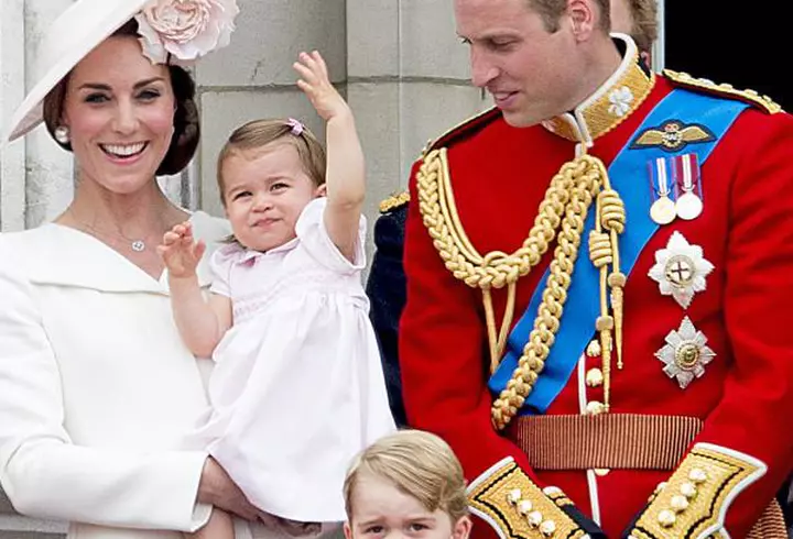 Cum arată vedetele internaţionale nemachiate