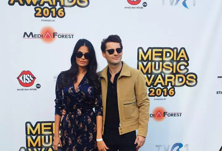 Vedetele s-au întrecut în eleganţă la Muzeul Național de Artă al României