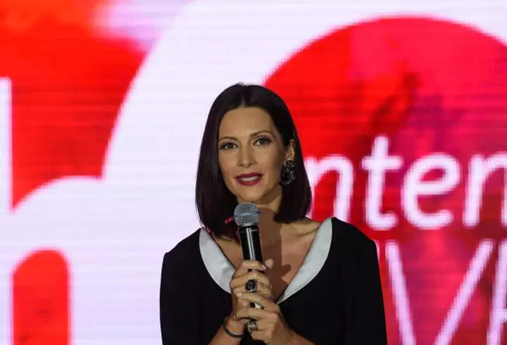 Vedetele s-au întrecut în eleganţă la Muzeul Național de Artă al României