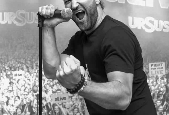 Vedetele s-au întrecut în eleganţă la Muzeul Național de Artă al României