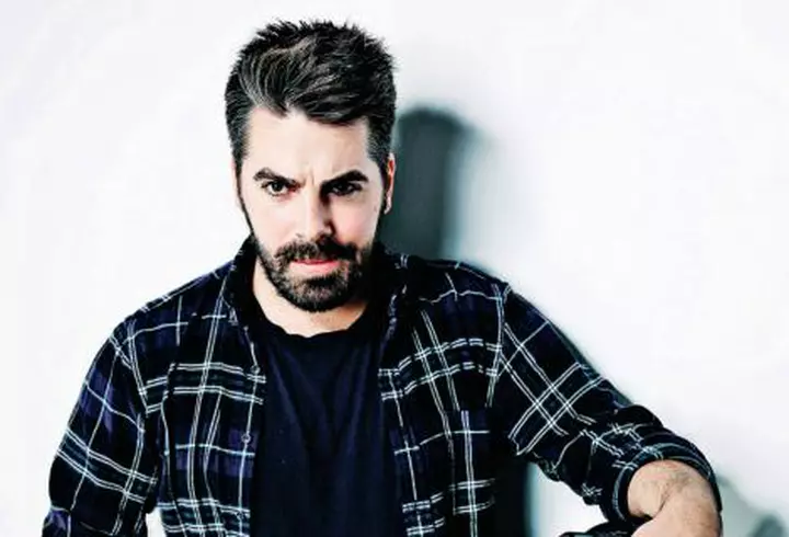 Adele – De Crăciun bat clopote de nuntă