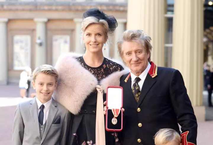 Maddox, fiul lui Brad Pitt, refuză să-și vadă tatăl!