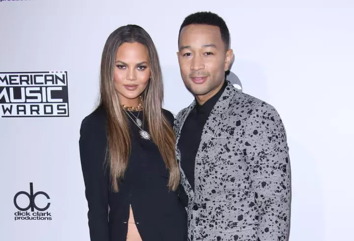 Alec Baldwin – Împreună cu adorabila lui familie la premiera filmului „Boss Baby”