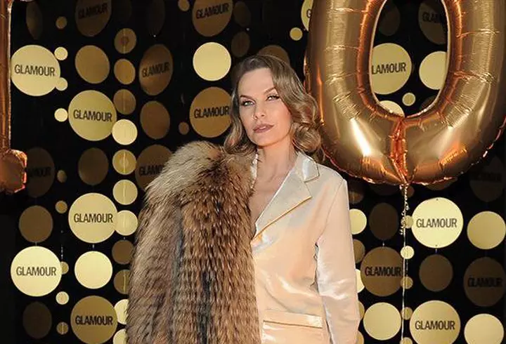 În spatele măștilor se ascund inimi