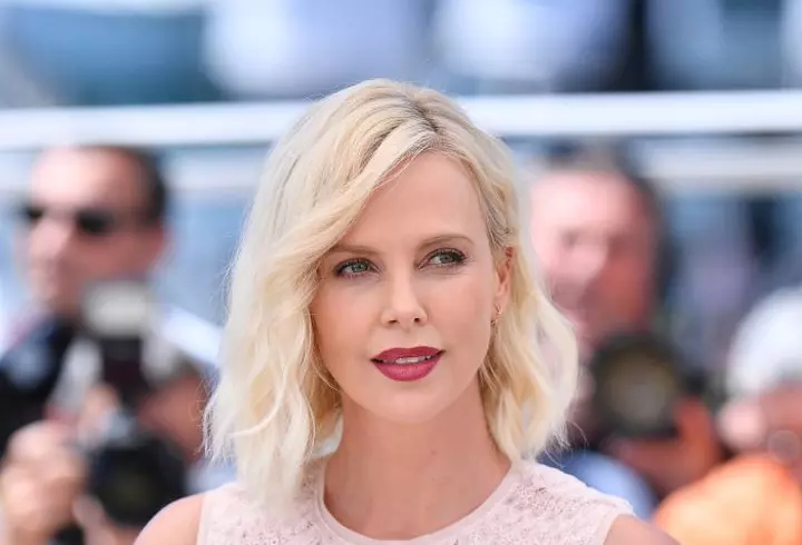 Cum să ai un păr frumos și mătăsos ca al lui Blake Lively