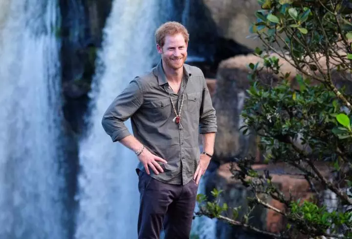 Prinţul Harry – Primele cumpărături de Crăciun împreună cu Meghan, iubita lui