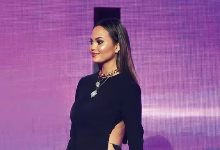 Inspiră-te din stilul vestimentar al Alinei Eremia