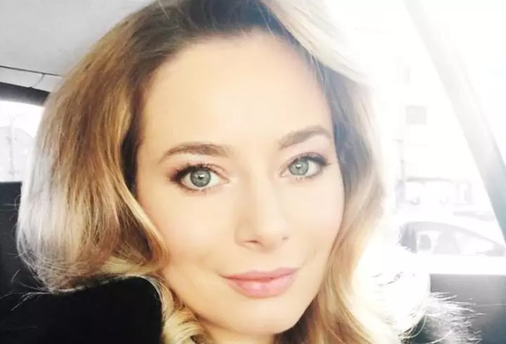 5 paşi simpli să te transformi într-o femeie fatală de Valentine’s Day