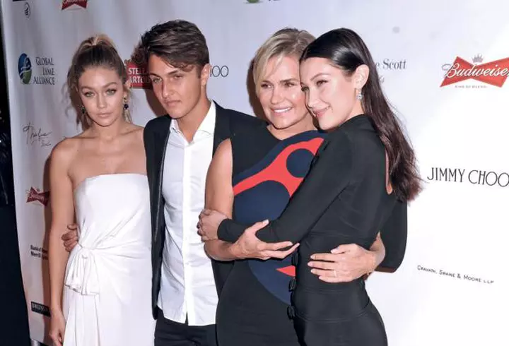 Inspiră-te din stilul vestimentar al Alinei Eremia