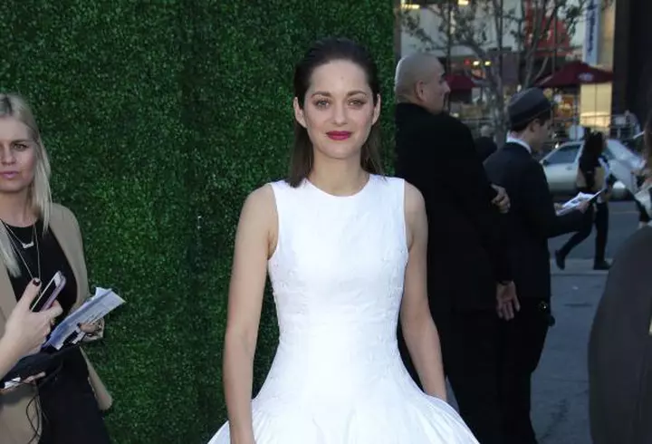 5 paşi simpli să te transformi într-o femeie fatală de Valentine’s Day