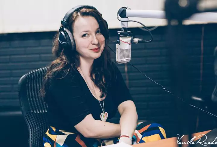 GLAMOUR de mai: trenduri fabuloase și mici obsesii de primăvară