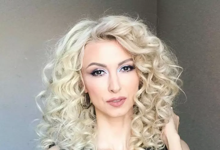 Bătaie cu frișcă între vedete la „Neatza cu Răzvan și Dani”