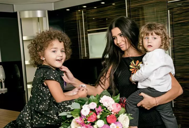 Cum să ai un păr frumos și mătăsos ca al lui Blake Lively