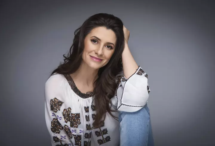 Cum să ai un păr frumos și mătăsos ca al lui Blake Lively