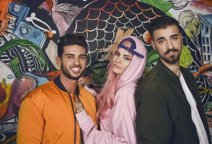 Mariah Carey își pune copiii să muncească pentru ea