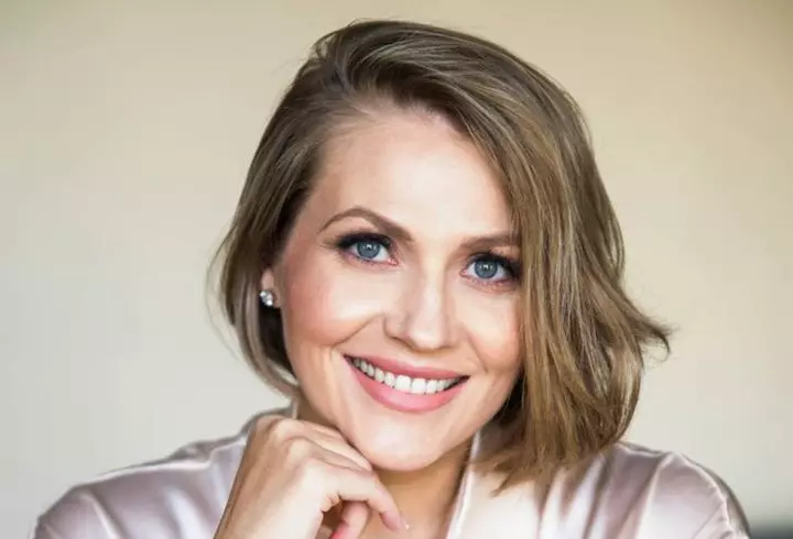 3 ţinute fulger cu Lili Sandu