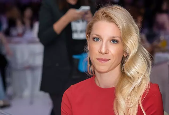 Andra: „Un zâmbet are puterea de a crea schimbări în viețile noastre, dar și în viețile celor apropiați nouă"