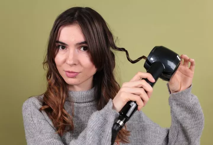 Cum să ai un păr frumos și mătăsos ca al lui Blake Lively