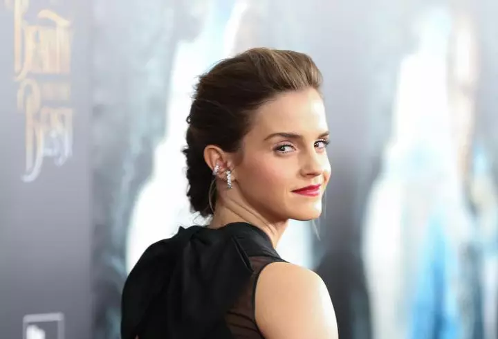 Veste bună pentru fashioniste: Topshop vine în România