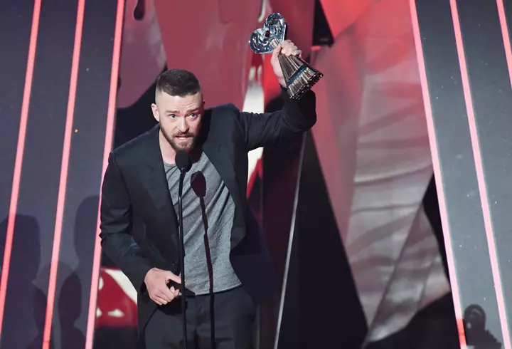 Pavel Bartoș, bărbatul cu cea mai grea misiune de 8 Martie