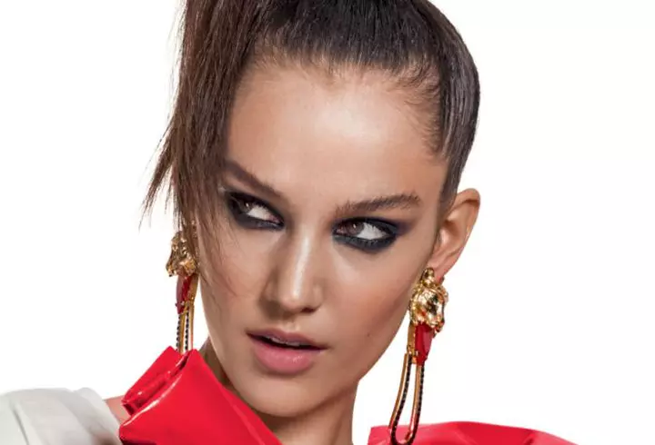 Catrinel Menghia – Top cele mai frumoase ţinute purtate în ultima perioadă