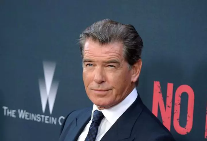 Valentina Pelinel şi-a botezat băieţelul. Ce a purtat vedeta într-o zi atât de specială!