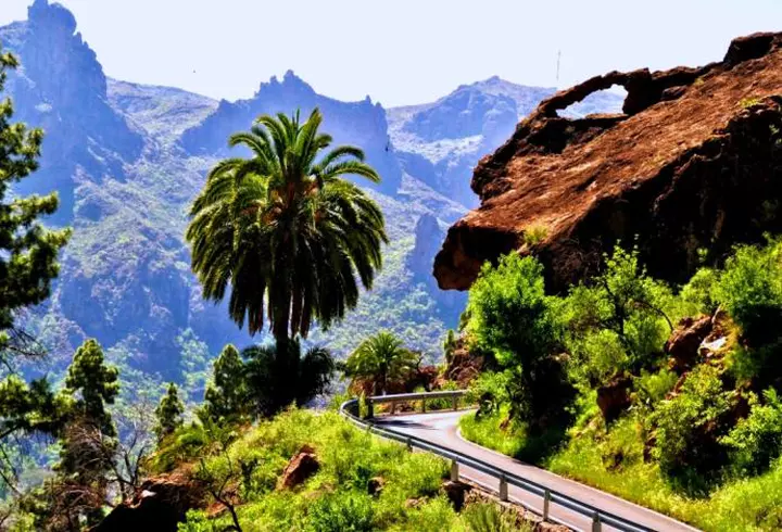 Studiu eJobs: Cum vor petrece angajații români minivacanța de 1 mai