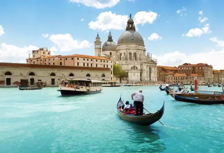 Studiu eJobs: Cum vor petrece angajații români minivacanța de 1 mai